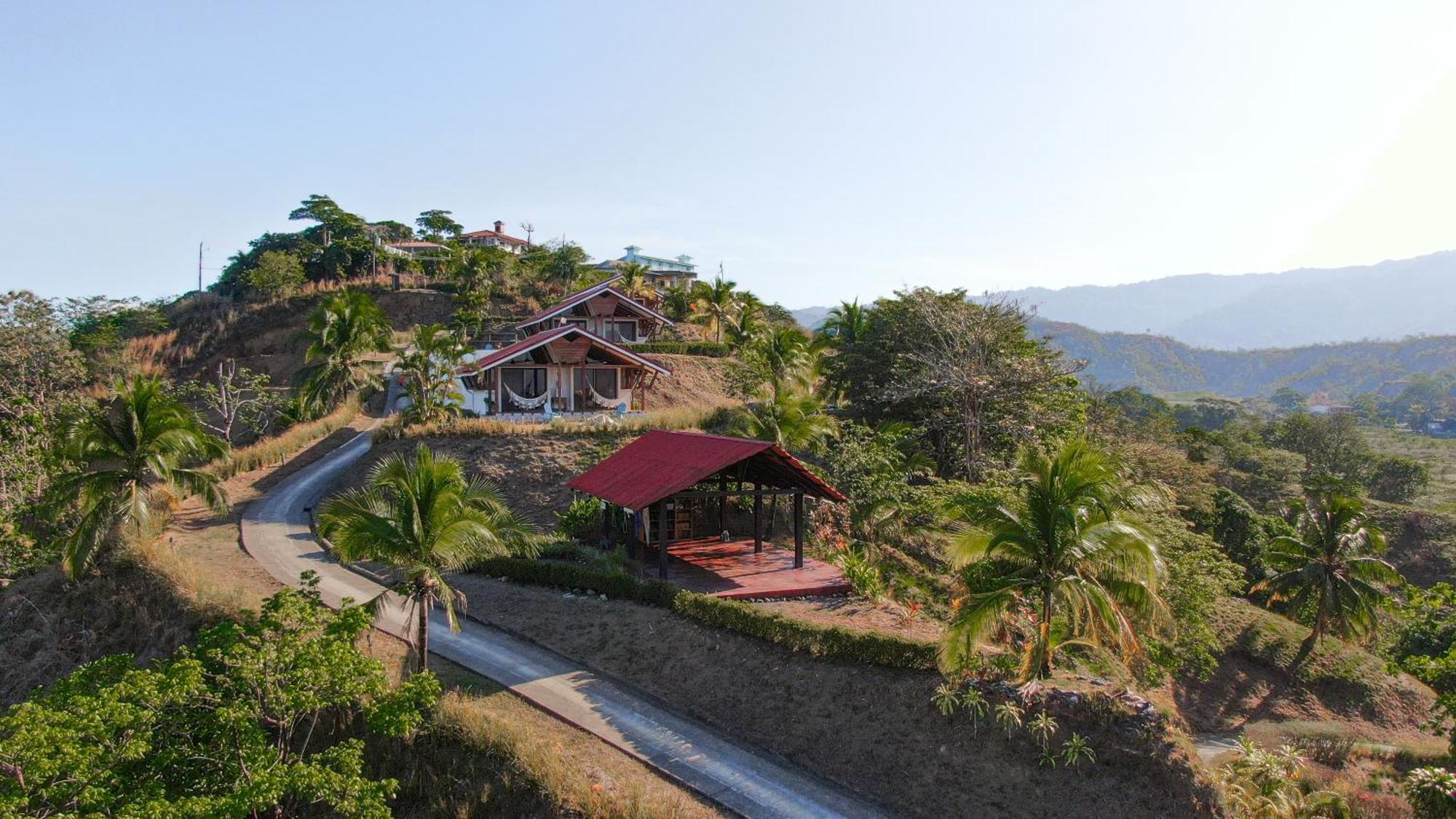 Surf Synergy All-Inclusive Surf Retreat Хако Экстерьер фото