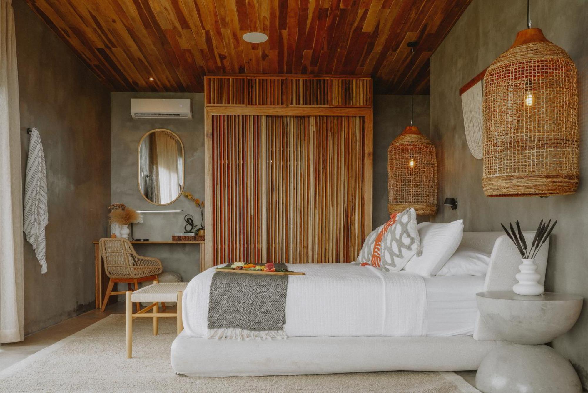 Surf Synergy All-Inclusive Surf Retreat Хако Экстерьер фото